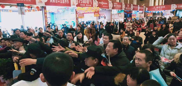 法瑞集成灶開門紅黃石站，嗨翻全場！